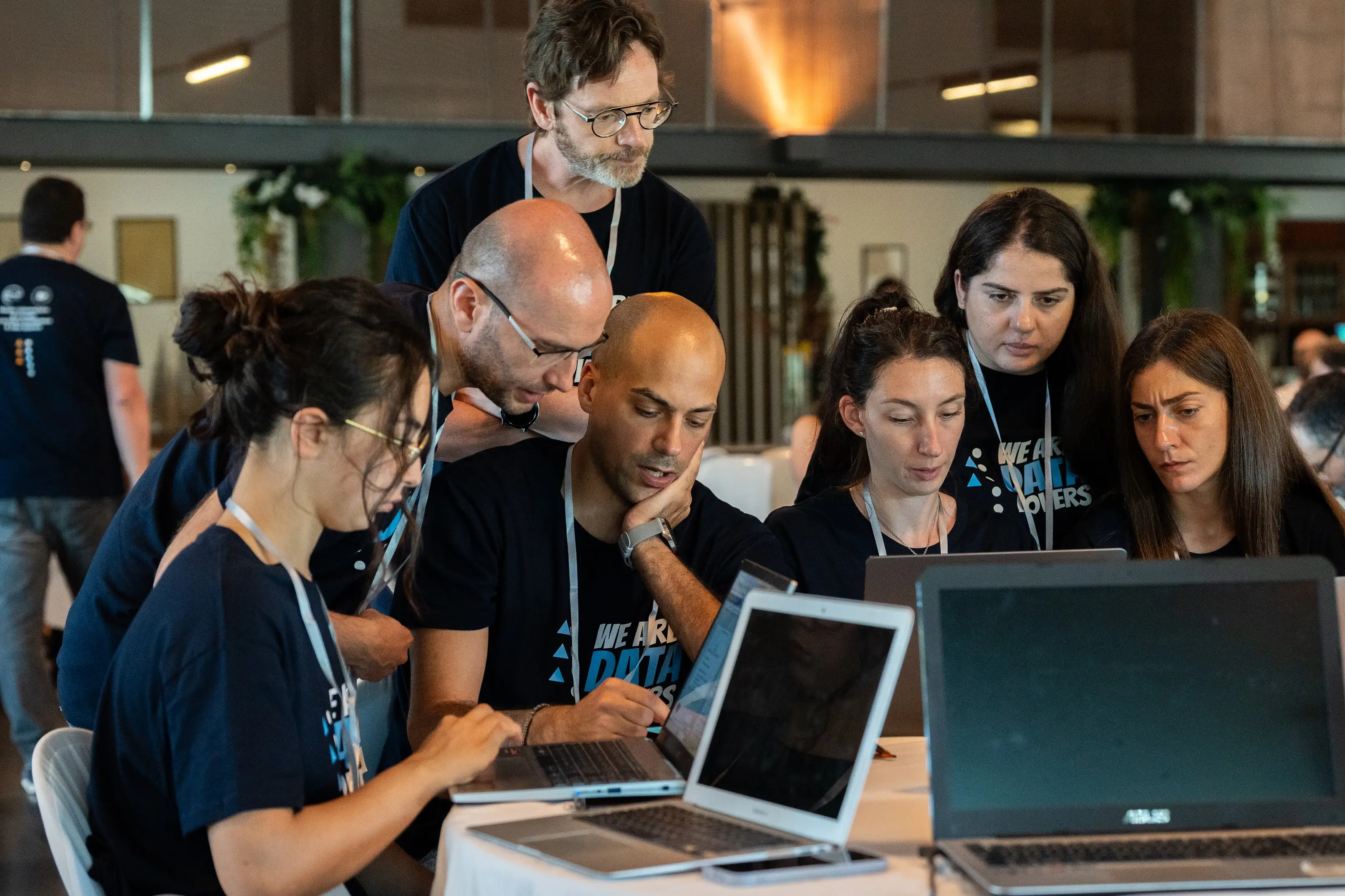 Foto 16 - DATA HACKATHON 2025